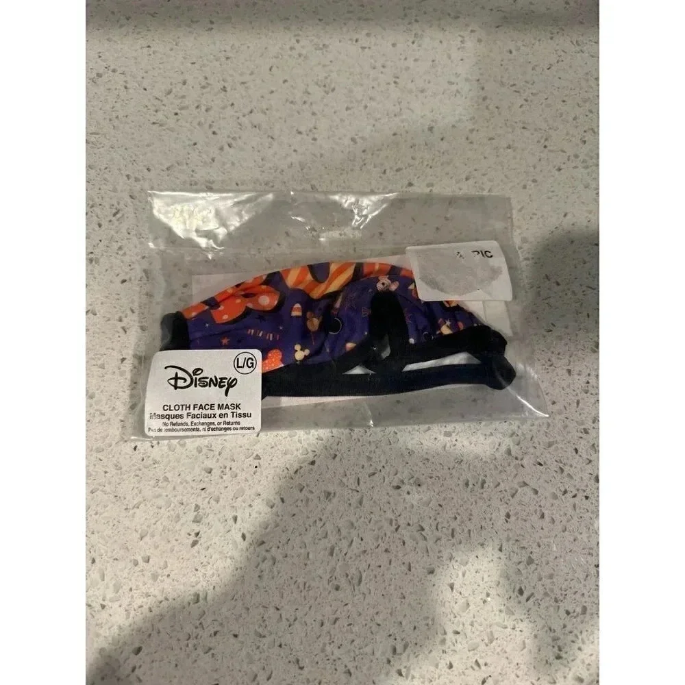 Boo Halloween Face Mask‎ Disney Unopened Unused sa